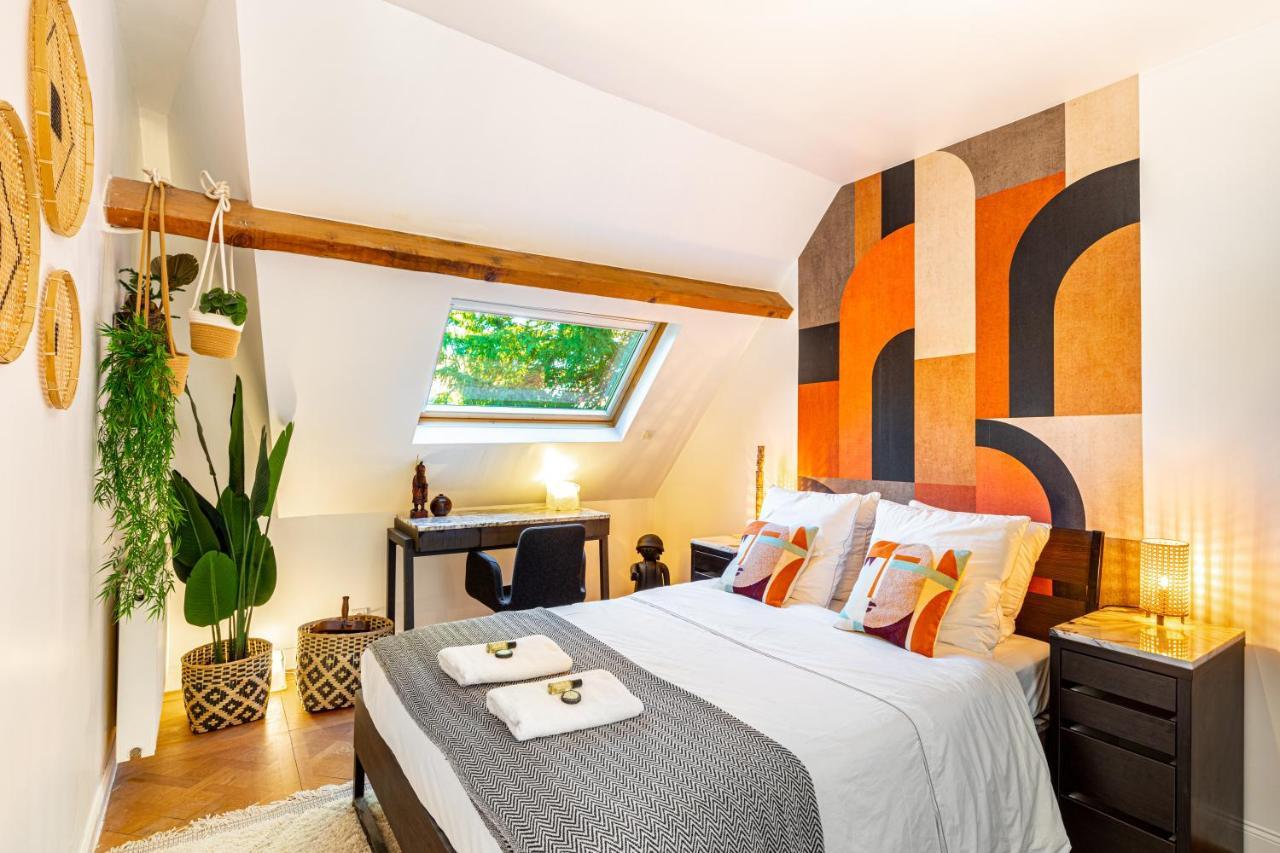 Stylish Modern Apartement - Art, Design, Garden, Villa Des Ammonites Мьодон Екстериор снимка